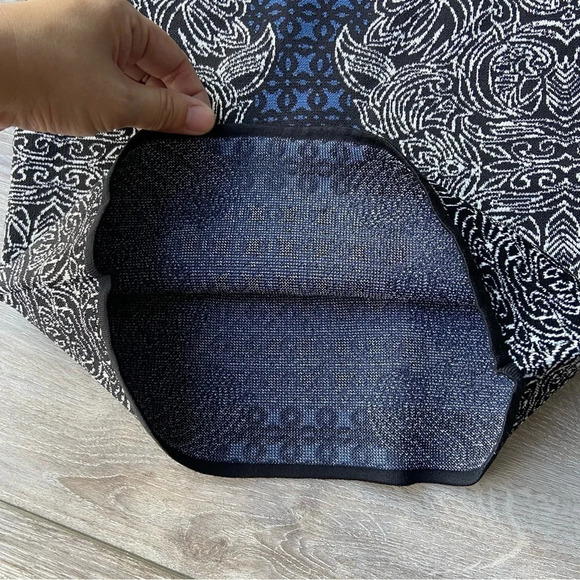 BCBGMaxAzria Irene Tribal Jacquard Pencil Bandage Skirt - Picture 5 of 13